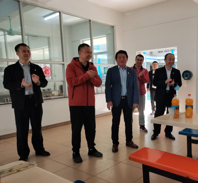 廣州市黃埔區(qū)區(qū)委常委、政法委書記雷虎一行走訪鹿山集團
